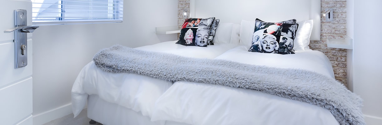 Our  bedroom house cleaning services pays special attention to the place you rest at the end of a long day, that place that makes you whole again. If you’re located in the East Bay Area and are looking for a reliable house cleaning company, you found it! And we will amke sure you have the best night sleep ever in a perfectly cleaned bedroom!