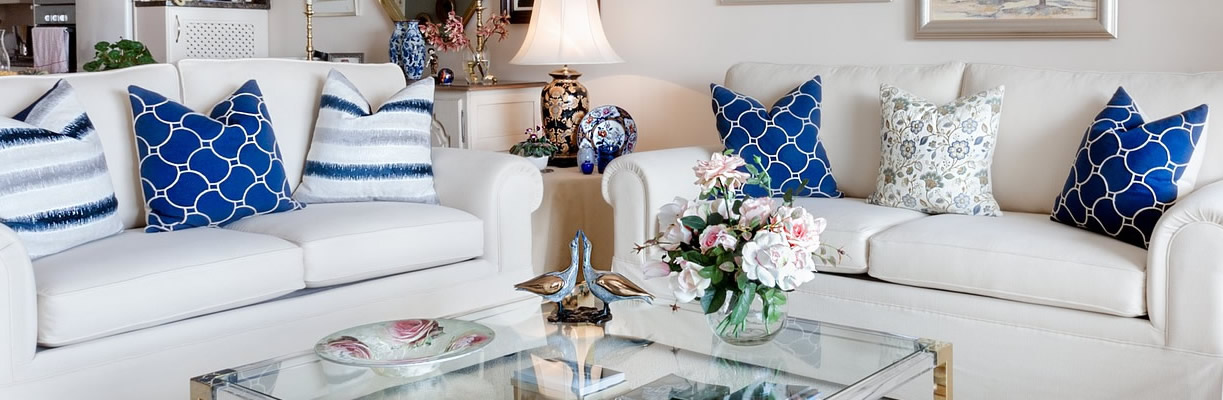 Trust in Clayton House Cleaning services to have the best crew to get the job done in no time. We clean your living room thorougly, you will feel great to relax after a long day of work in a super clean living room. We offer weekly, bi-weekly, monthly or clean your living room whenever you want, the important thing is - we are here to work with and get you a great service for a low price.